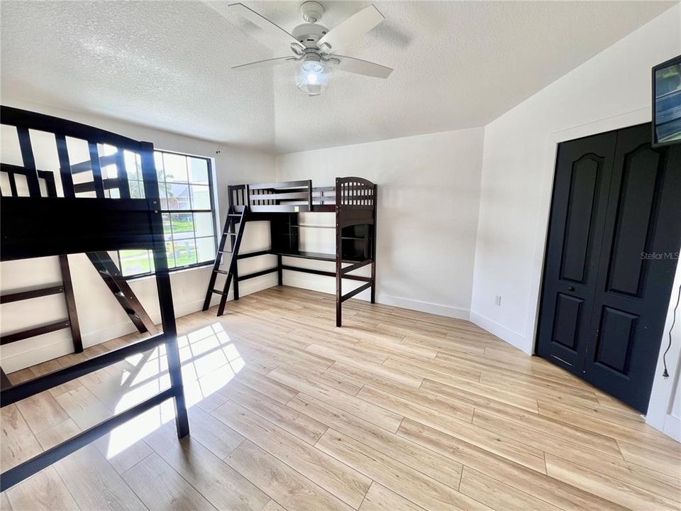 For Rent: $2,750 (3 beds, 2 baths, 1774 Square Feet)