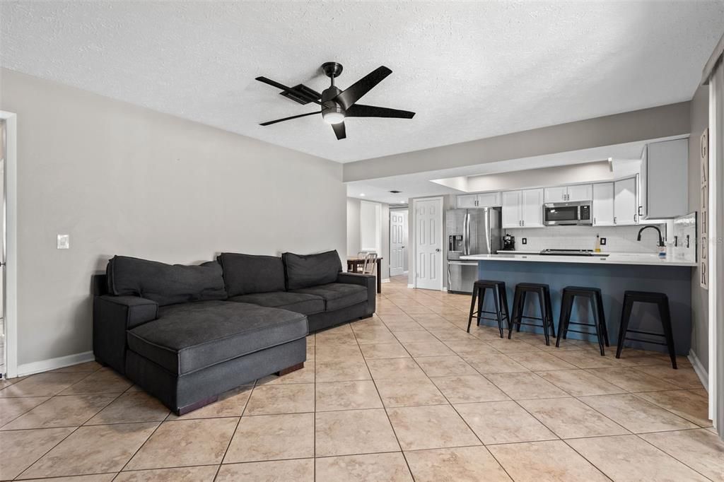 For Sale: $424,900 (3 beds, 2 baths, 1694 Square Feet)