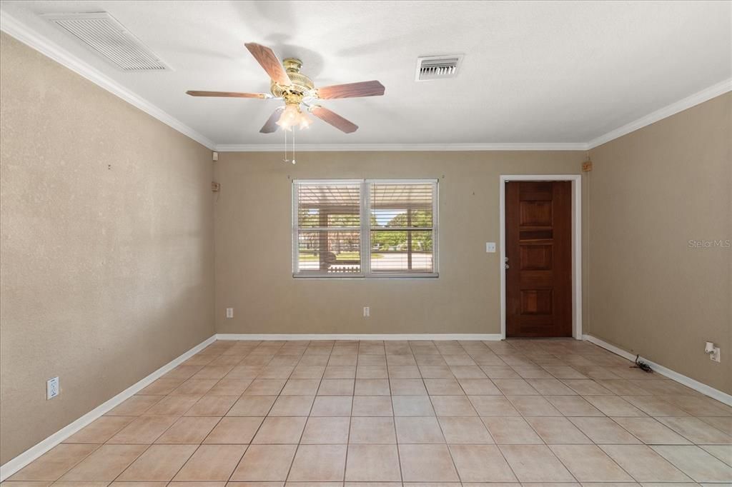 Large Living room, freshly painted.