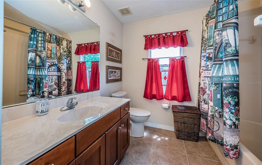 MAIN UPSTAIRS BATHROOM