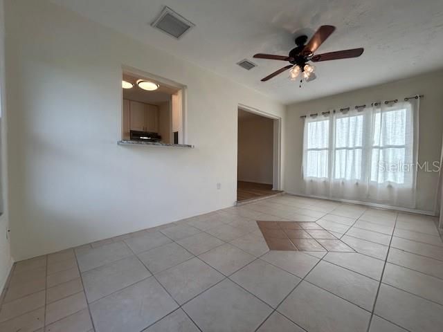 For Rent: $1,950 (2 beds, 2 baths, 1275 Square Feet)