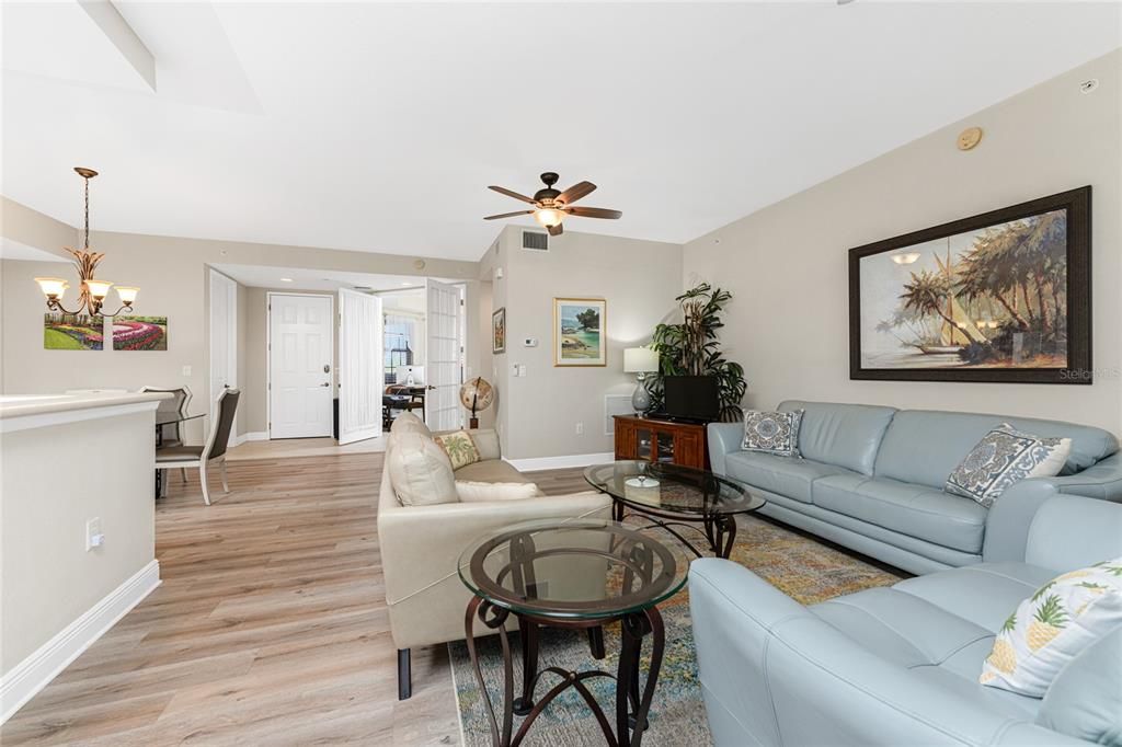 Active With Contract: $385,000 (2 beds, 2 baths, 1866 Square Feet)