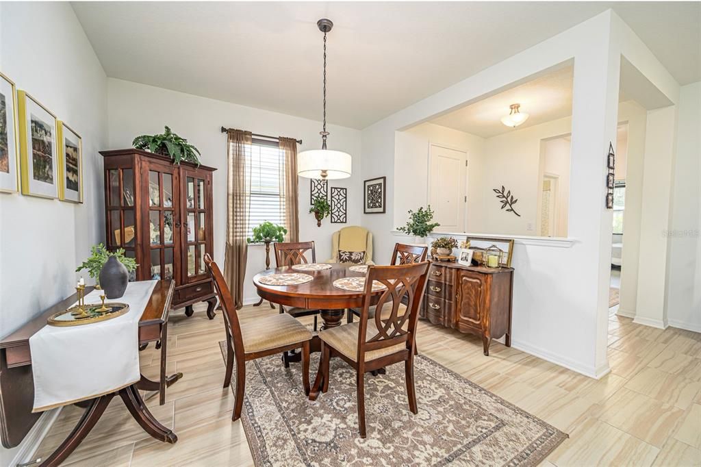 For Sale: $399,900 (3 beds, 2 baths, 1512 Square Feet)