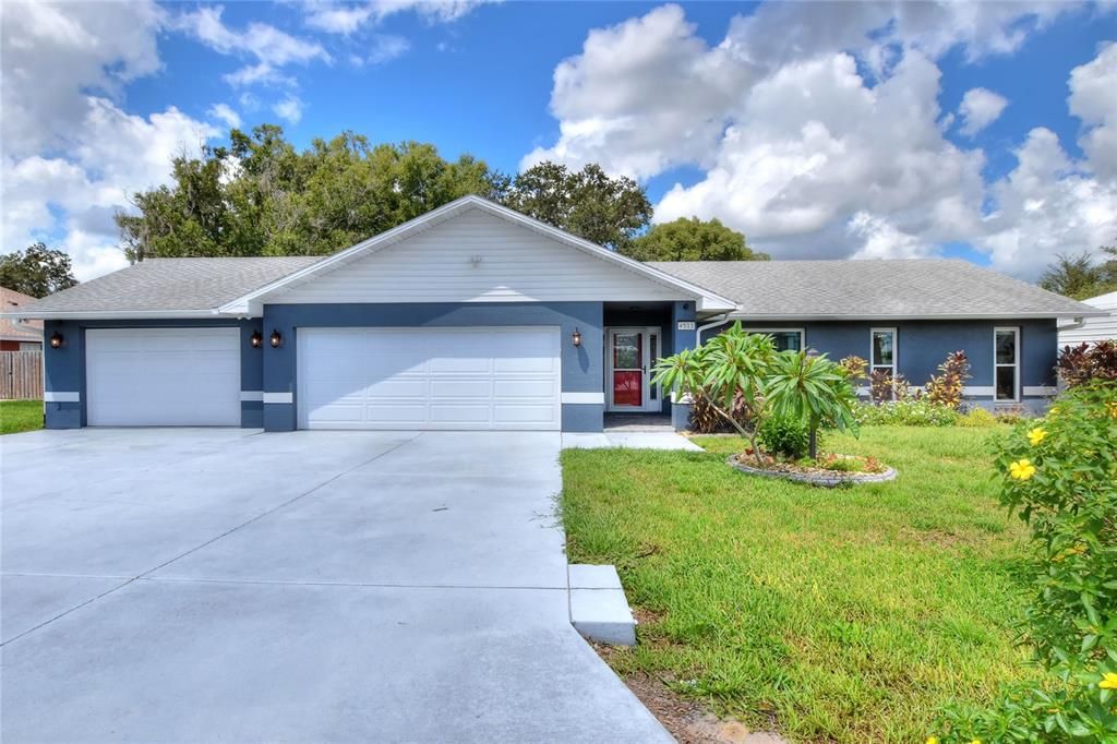 For Sale: $430,000 (3 beds, 2 baths, 2161 Square Feet)