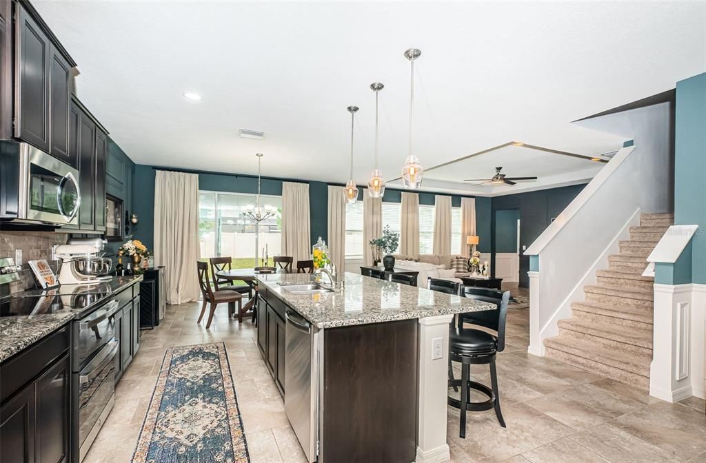 Active With Contract: $689,000 (5 beds, 3 baths, 3608 Square Feet)