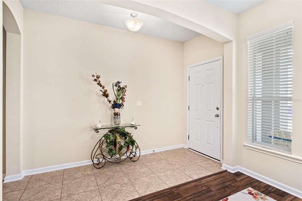 For Sale: $435,000 (4 beds, 2 baths, 1671 Square Feet)