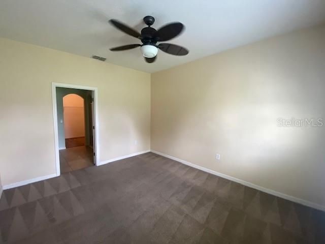 For Rent: $1,900 (3 beds, 2 baths, 1398 Square Feet)