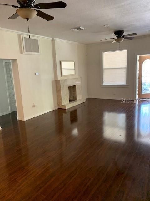 For Rent: $2,995 (3 beds, 2 baths, 1810 Square Feet)