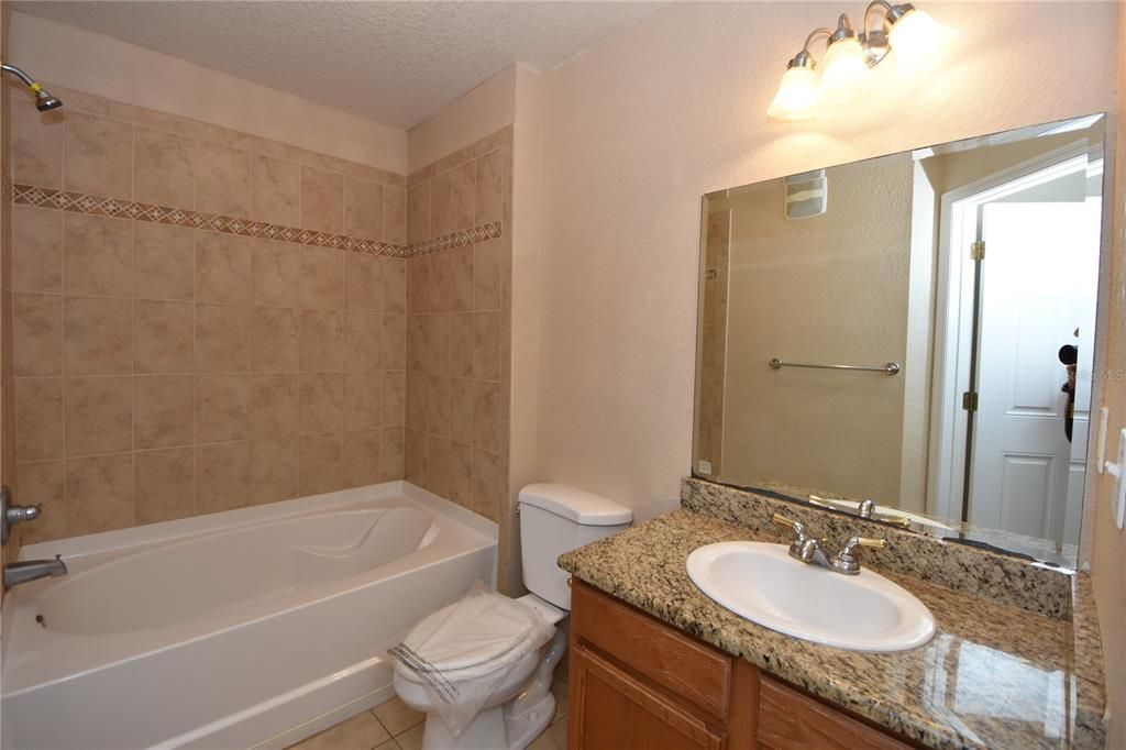 For Rent: $1,550 (2 beds, 2 baths, 951 Square Feet)