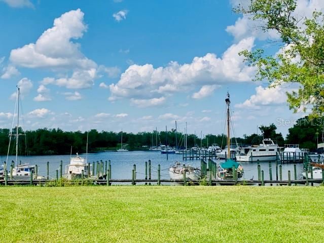 1061 River Run, LaBelle, FL 33935 - 2BR/2BA Villa in Port LaBelle Villas