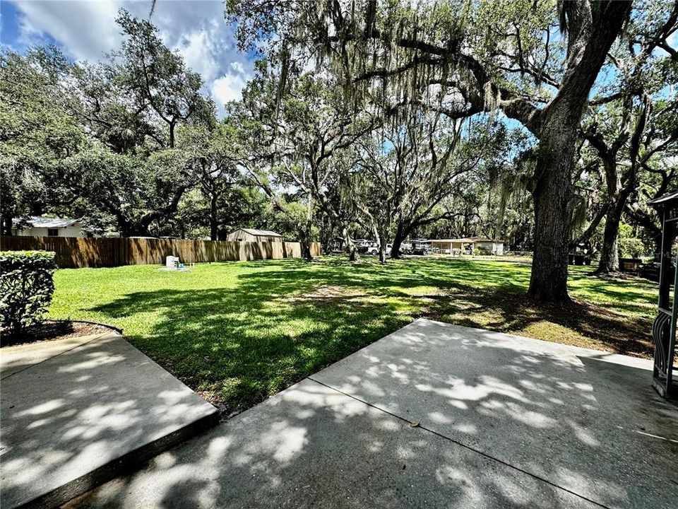 For Sale: $530,000 (3 beds, 2 baths, 3250 Square Feet)