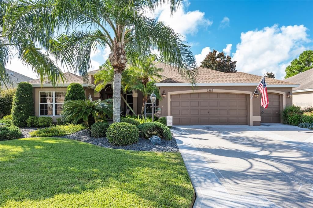 For Sale: $875,000 (3 beds, 2 baths, 1883 Square Feet)