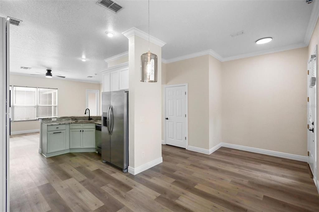 Active With Contract: $339,000 (3 beds, 2 baths, 1438 Square Feet)