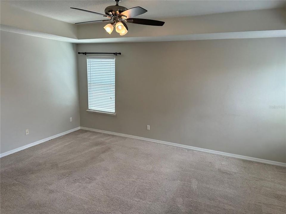 For Rent: $3,100 (4 beds, 2 baths, 2689 Square Feet)