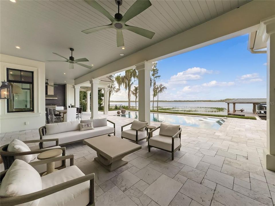 For Sale: $6,395,000 (5 beds, 5 baths, 5912 Square Feet)