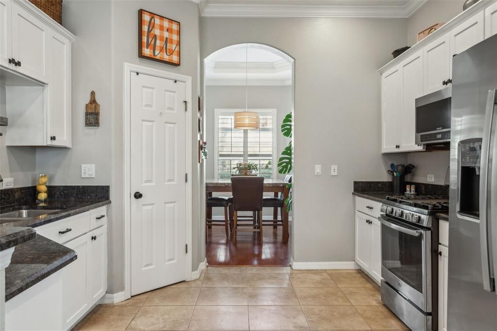 Bright & Airy Kitchen