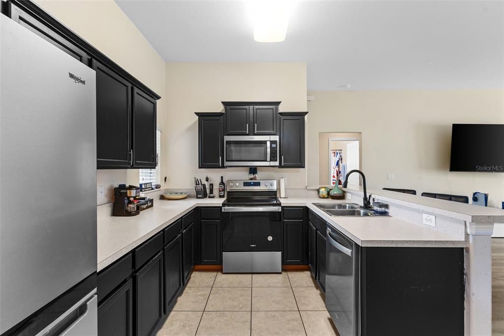 For Sale: $315,000 (3 beds, 2 baths, 1380 Square Feet)