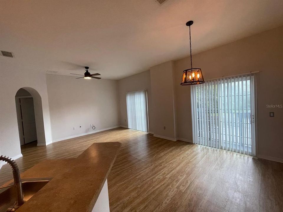 For Rent: $2,000 (2 beds, 2 baths, 1200 Square Feet)