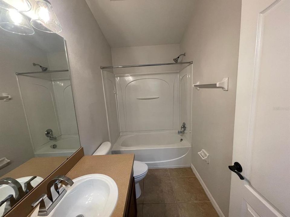 For Rent: $2,000 (2 beds, 2 baths, 1200 Square Feet)