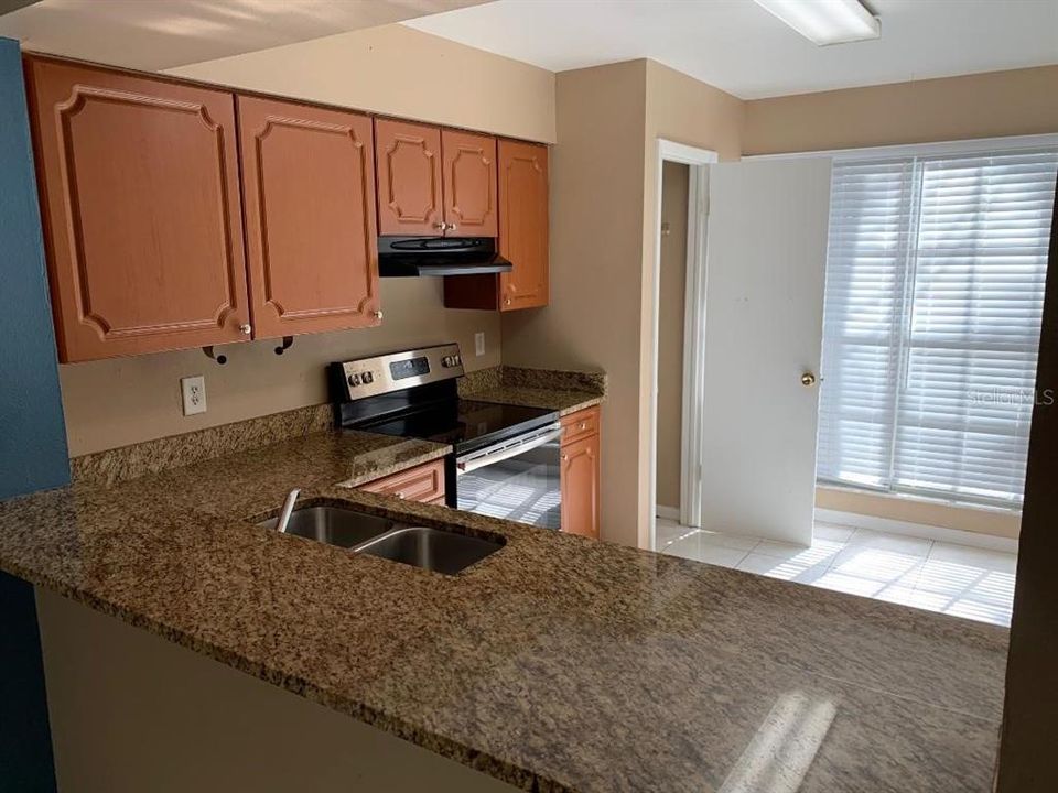 For Rent: $1,900 (2 beds, 2 baths, 1261 Square Feet)