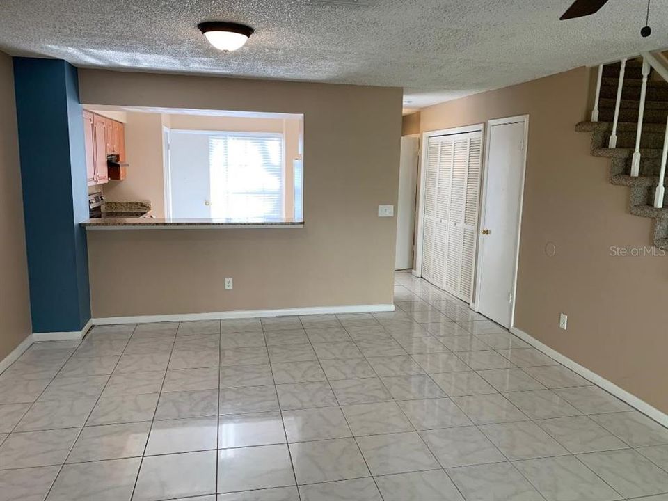 For Rent: $1,900 (2 beds, 2 baths, 1261 Square Feet)