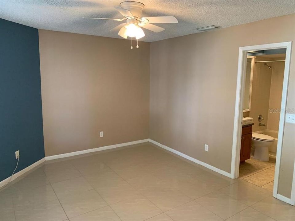 For Rent: $1,900 (2 beds, 2 baths, 1261 Square Feet)