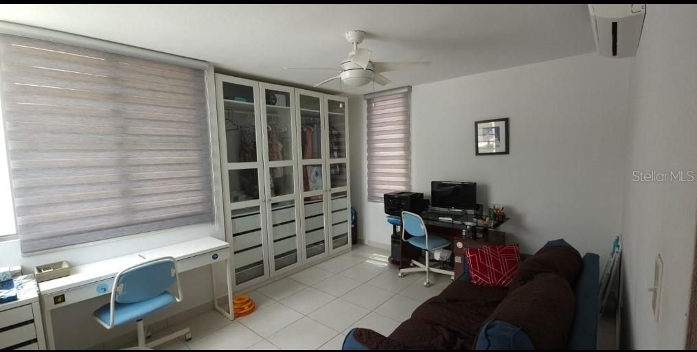 En Venta: $400,000 (3 camas, 2 baños, 1700 Pies cuadrados)