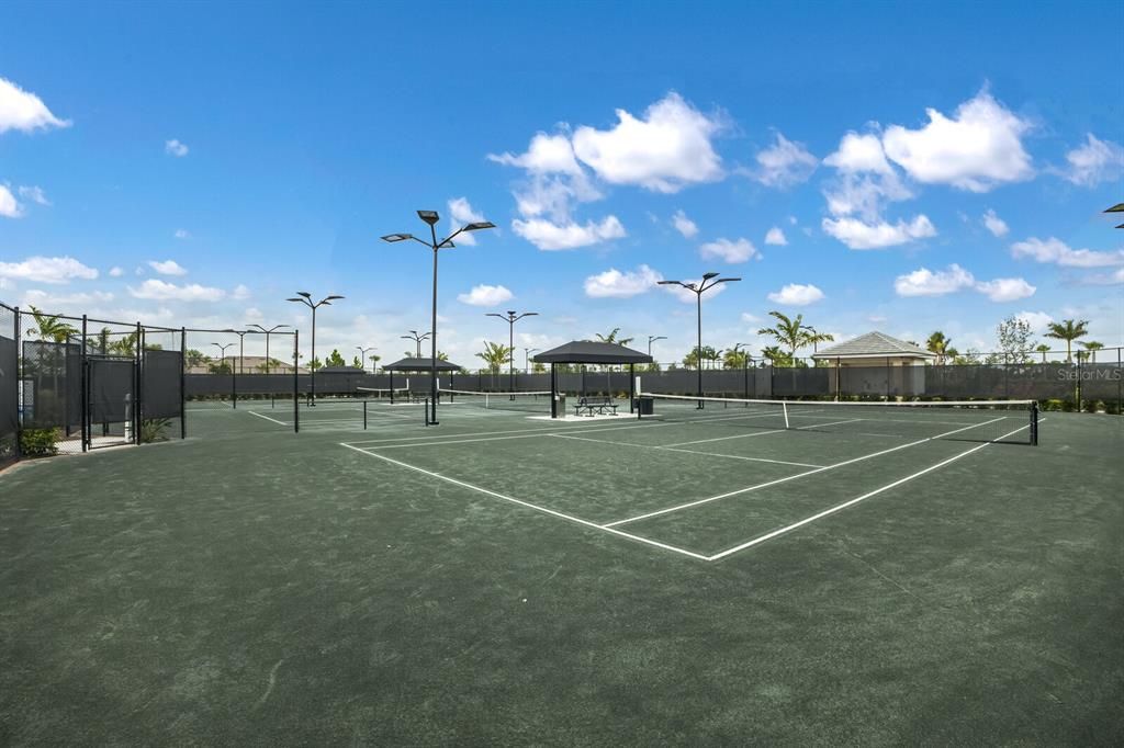 6 tennis courts