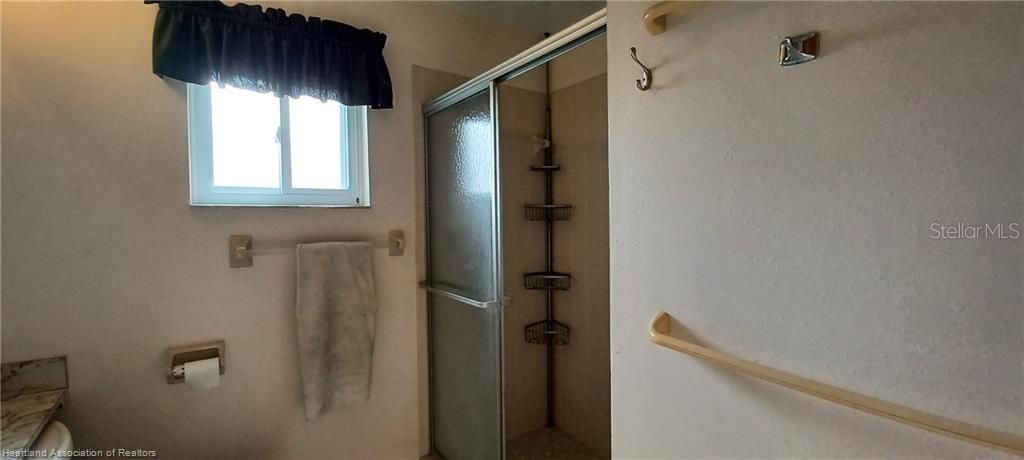 En Venta: $219,900 (2 camas, 2 baños, 1200 Pies cuadrados)