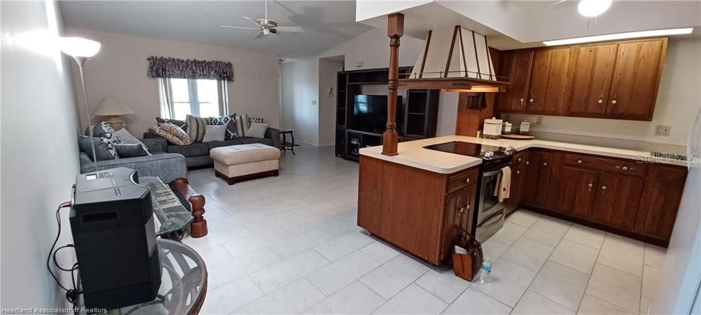 For Sale: $219,900 (2 beds, 2 baths, 1200 Square Feet)