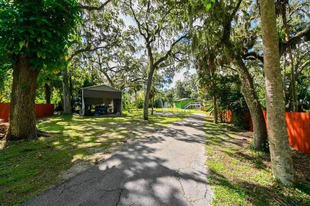 For Sale: $725,000 (4 beds, 3 baths, 1902 Square Feet)