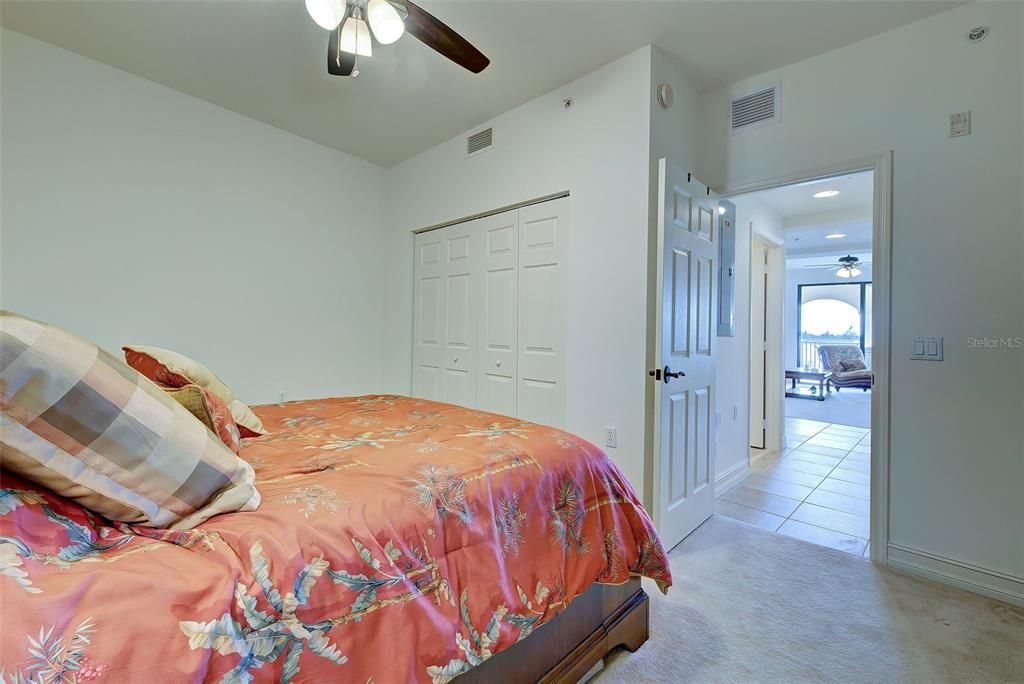 For Sale: $389,000 (2 beds, 2 baths, 1597 Square Feet)