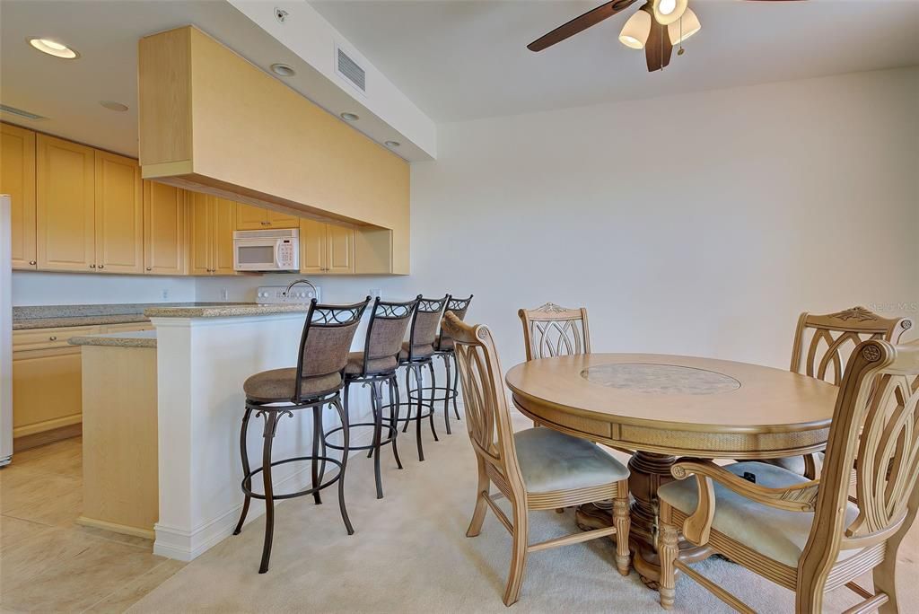 For Sale: $389,000 (2 beds, 2 baths, 1597 Square Feet)