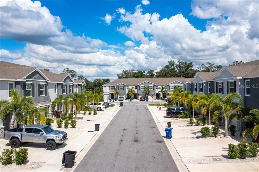 For Sale: $385,000 (3 beds, 2 baths, 1724 Square Feet)