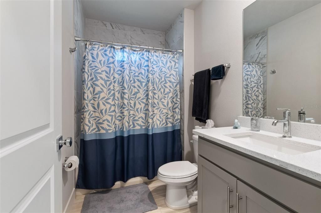 2nd Full Bathroom w/Quartz Countertop