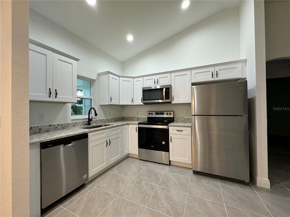 For Sale: $234,000 (3 beds, 2 baths, 1090 Square Feet)