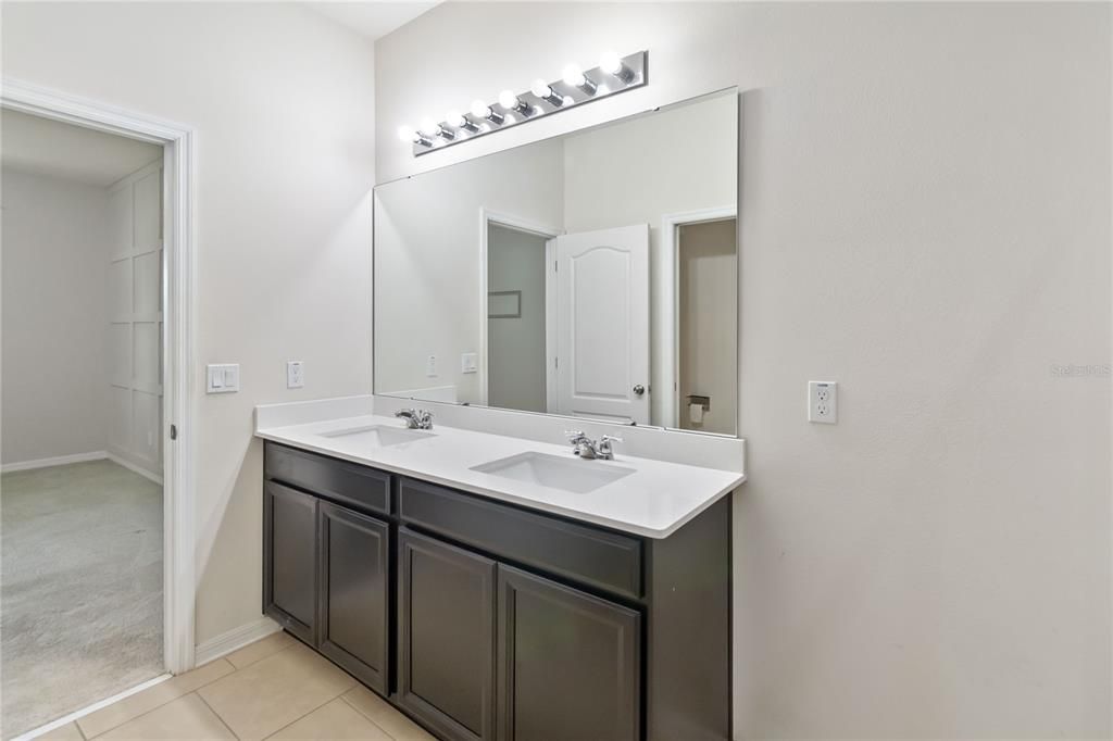 Active With Contract: $435,000 (4 beds, 2 baths, 1867 Square Feet)