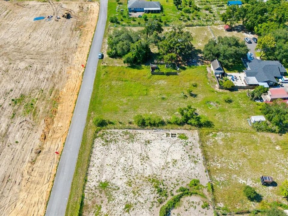 На продажу: $14,000 (0.25 acres)