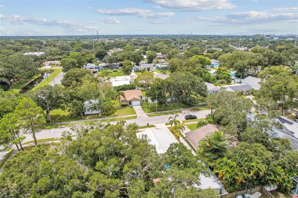 Active With Contract: $499,000 (2 beds, 2 baths, 1036 Square Feet)