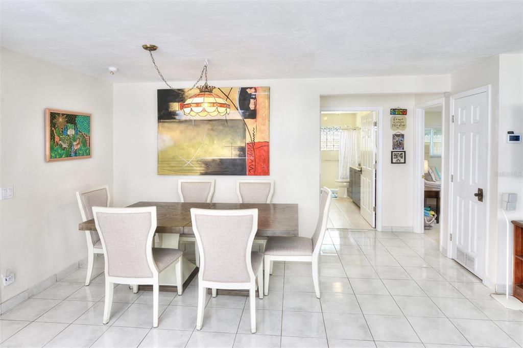 Oversized dining area (eat in kitchen)