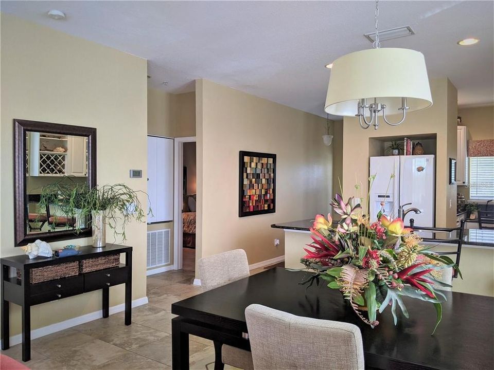 For Sale: $479,900 (2 beds, 2 baths, 1381 Square Feet)