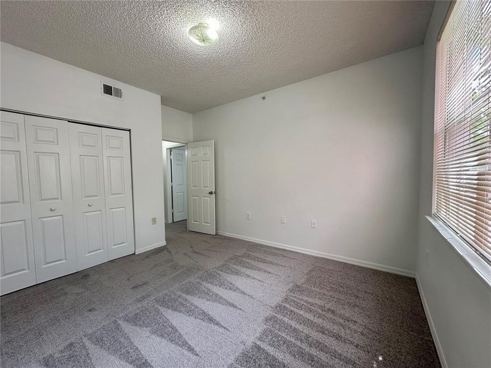 For Rent: $1,699 (2 beds, 2 baths, 999 Square Feet)