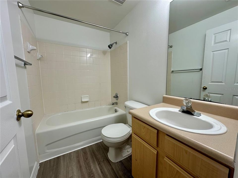 For Rent: $1,699 (2 beds, 2 baths, 999 Square Feet)