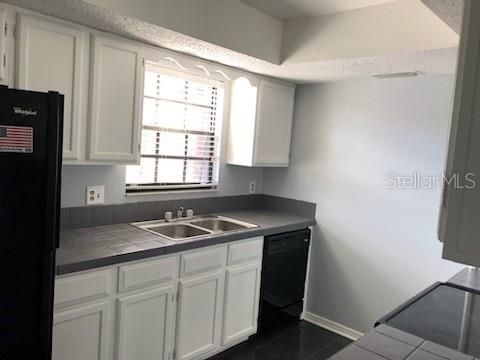 For Sale: $92,500 (3 beds, 2 baths, 1134 Square Feet)