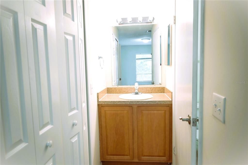 For Rent: $1,725 (2 beds, 2 baths, 900 Square Feet)