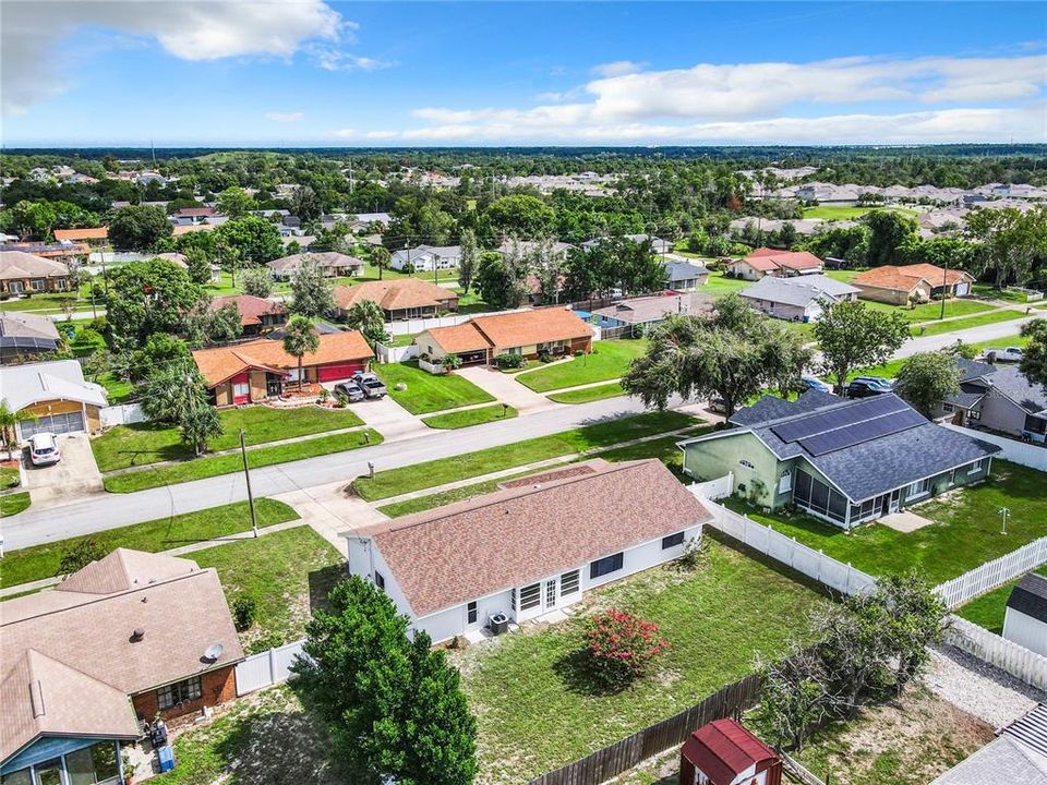 Active With Contract: $289,990 (3 beds, 2 baths, 1424 Square Feet)