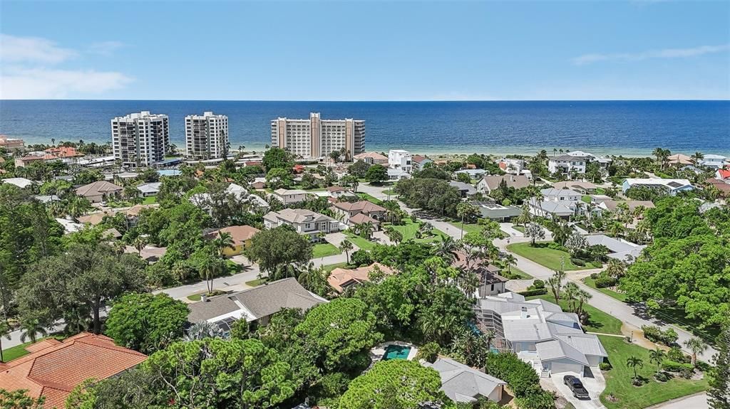 For Sale: $1,499,000 (2 beds, 3 baths, 2736 Square Feet)