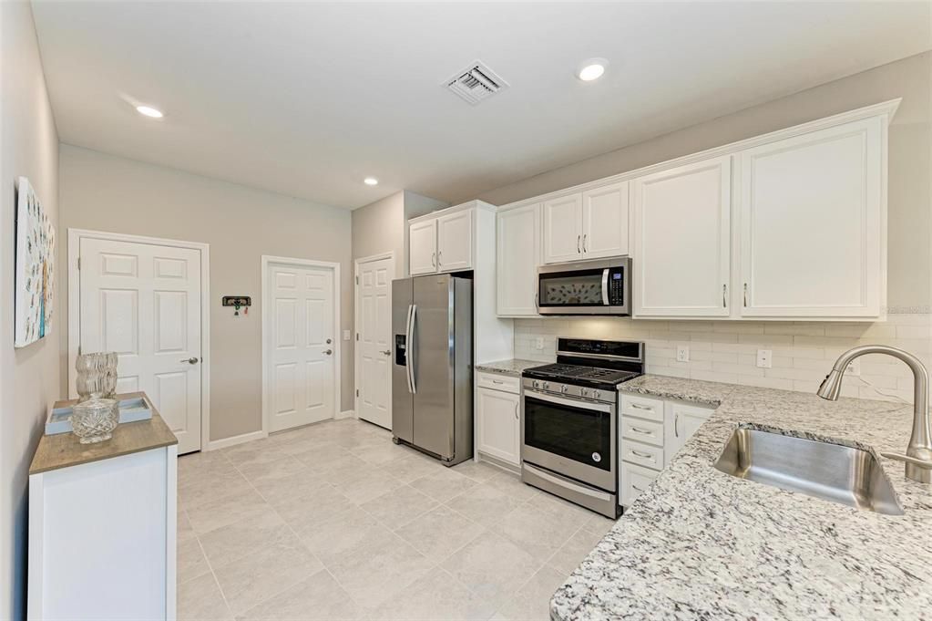 For Sale: $439,000 (2 beds, 2 baths, 1458 Square Feet)