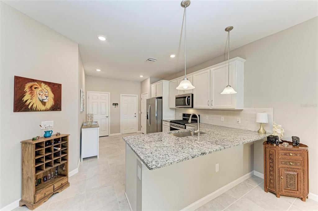 For Sale: $439,000 (2 beds, 2 baths, 1458 Square Feet)