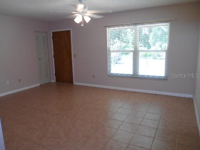 For Rent: $1,675 (3 beds, 1 baths, 1000 Square Feet)